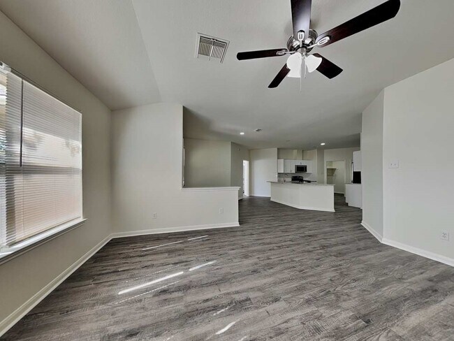 Building Photo - 15407 Riford Dr