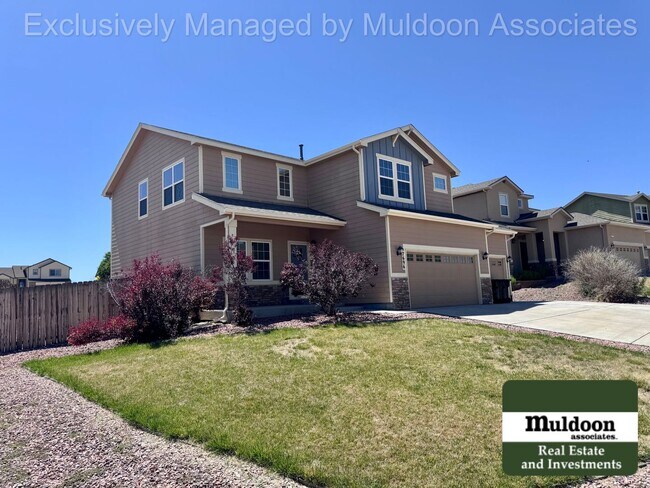 Building Photo - Spacious 5 Bedroom, 3.5 Bath Home with 3-Car Garage, and Pet-Friendly Living in 80925!