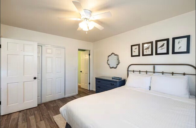 Building Photo - Country Club Comfort | 1BR Condo + W/D + Balcony