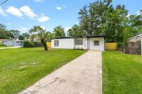 Building Photo - 1387 Griflet Rd