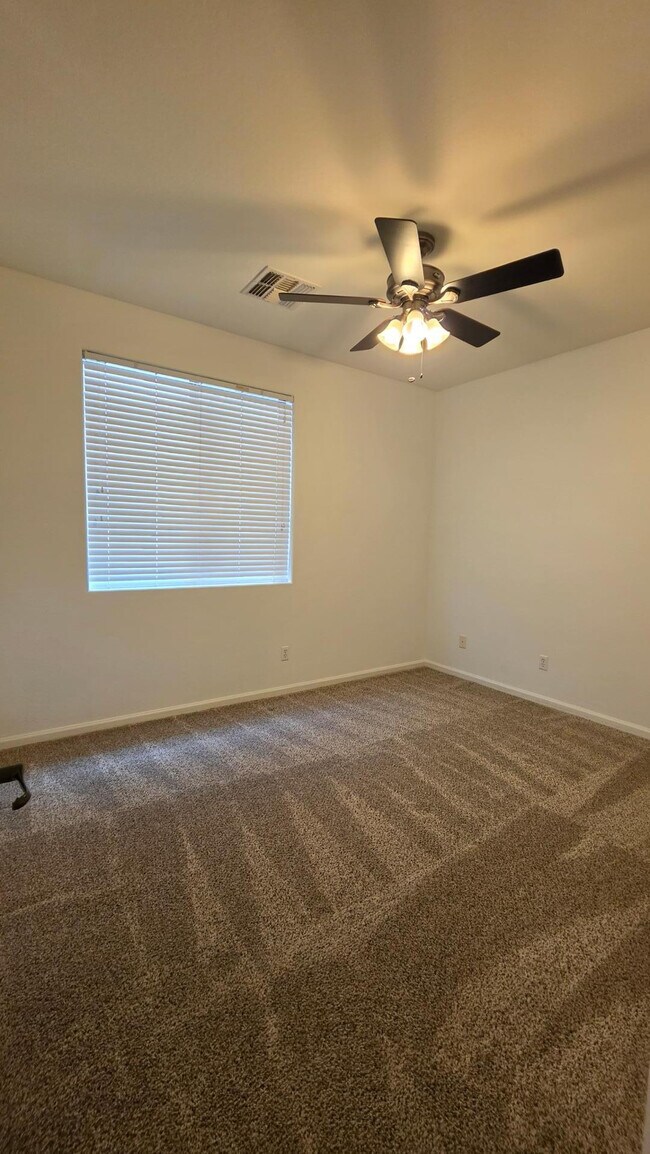 Building Photo - 21742 N Bradford Dr
