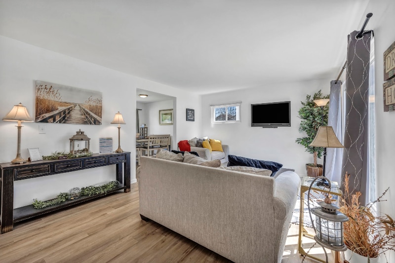 Building Photo - 113 Madison Ave