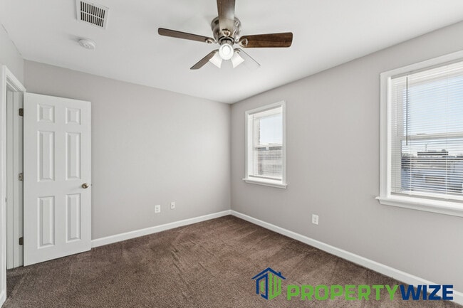 Building Photo - 6813 Bank St