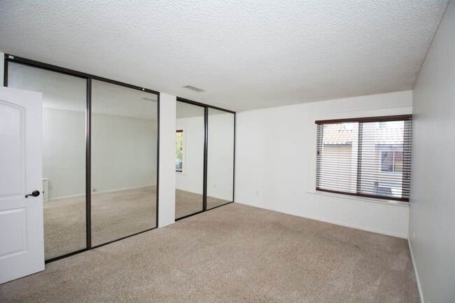 Building Photo - Spacious 3 Bed/ 2 Bath Home Nestled In Tranquil Setting in Spring Valley