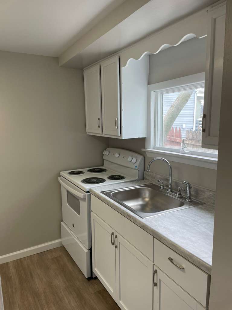 Building Photo - 315 10th St