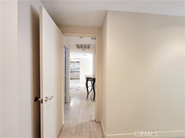 Building Photo - 850 E Ocean Blvd