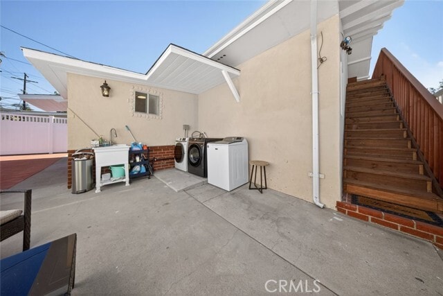 Building Photo - 327 Vine St