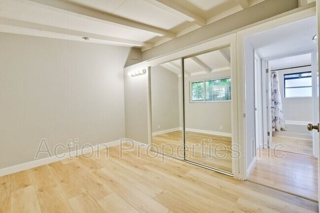 Building Photo - 18850 Newsom Ave