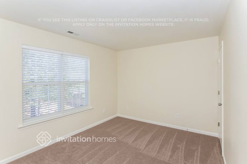 Building Photo - 16908 Glassfield Dr