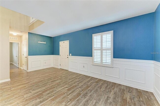 Building Photo - 2084 La Palma Ave