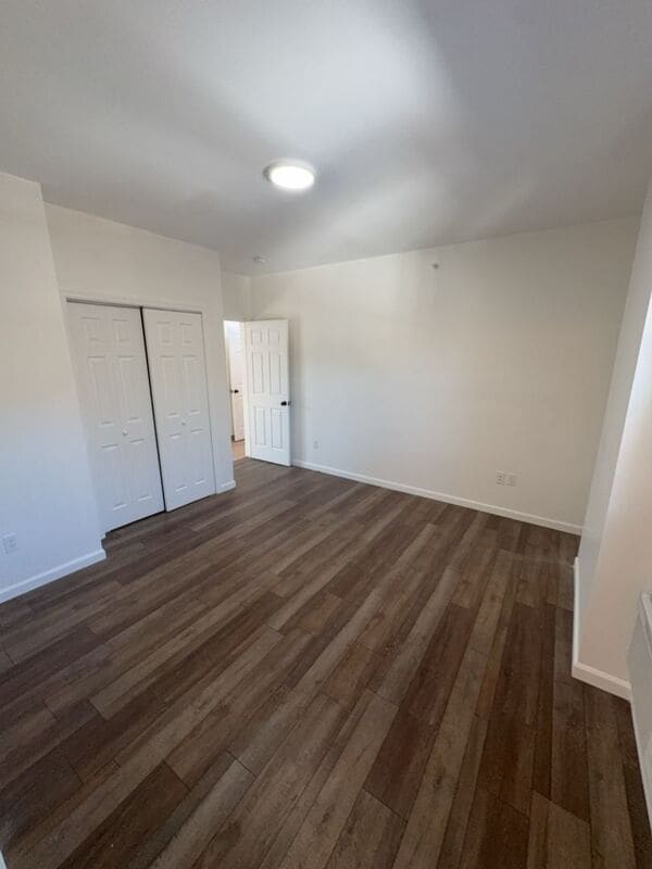 Building Photo - 730 N Main St