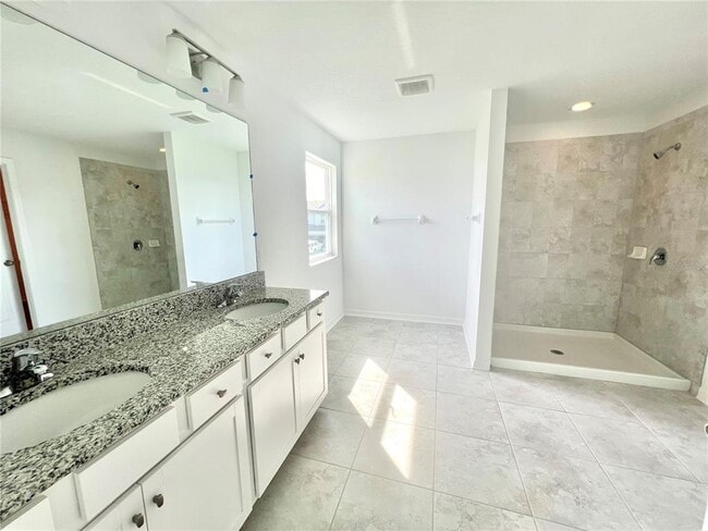 Building Photo - 7339 Pool Compass Loop