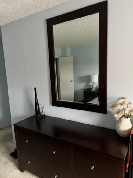 Building Photo - 4500 S Four Mile Run Dr