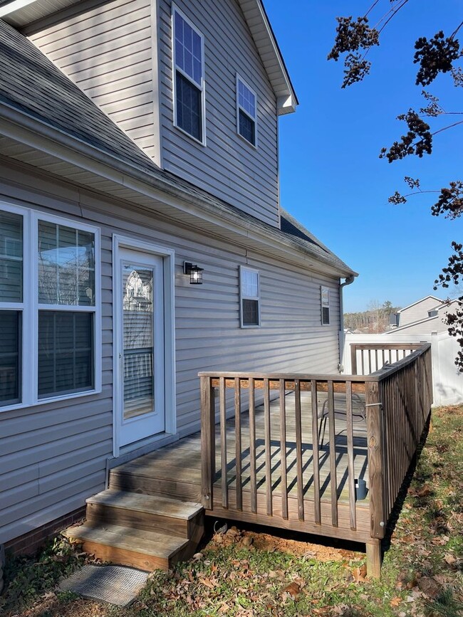 Building Photo - 3 bed 2.5 Bath home in Asheboro!