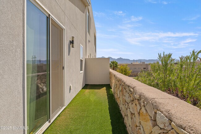 Building Photo - 4358 Capistrano Ave