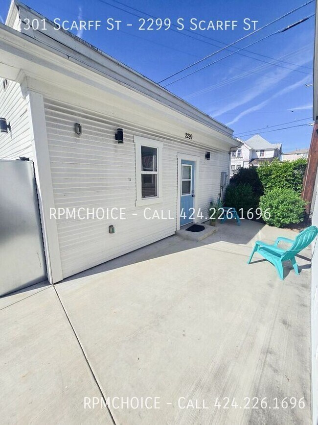 Building Photo - 2301 Scarff St