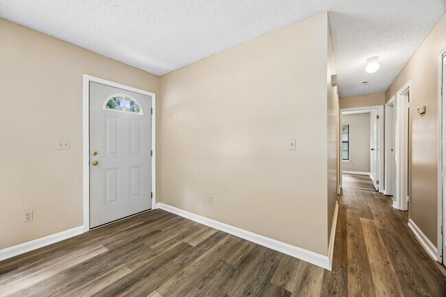 Building Photo - 1091 Boone Ave