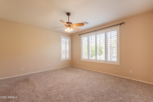 Building Photo - 1738 W Glenhaven Dr