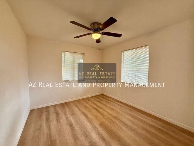 Building Photo - 1218 W Cinnabar Ave
