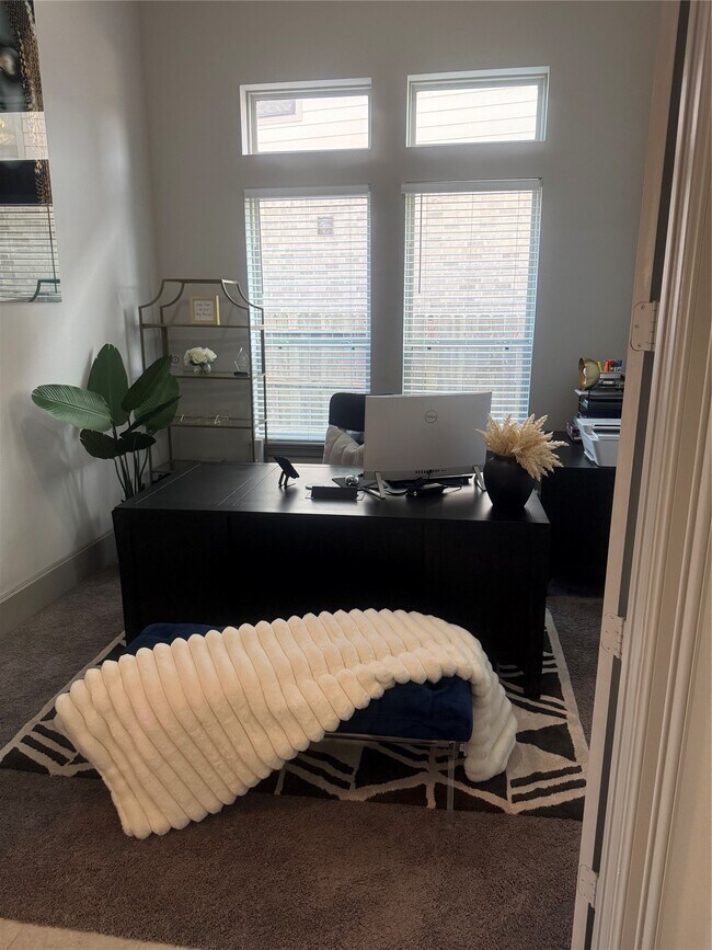 Building Photo - 15770 Deeside Spring Dr