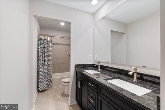 Building Photo - 4378 Shakespeare Cir