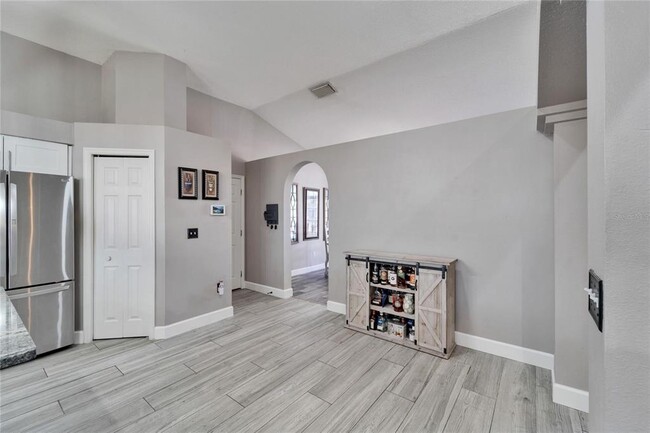 Building Photo - 18507 Country Crest Pl