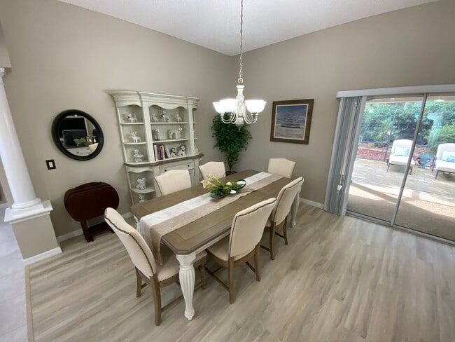 Building Photo - Gorgeous 3 + 2 Turnkey ANNUAL Lease w/Swim Spa & Large Private Screened in Patio In The Village o...