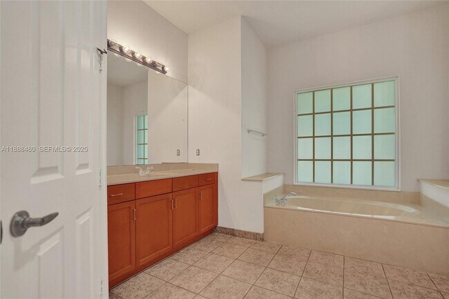 Building Photo - 4222 Cedar Creek Ranch Cir