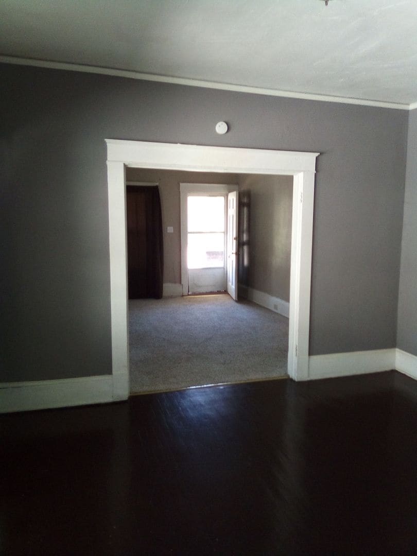 Building Photo - 2705 E Market St