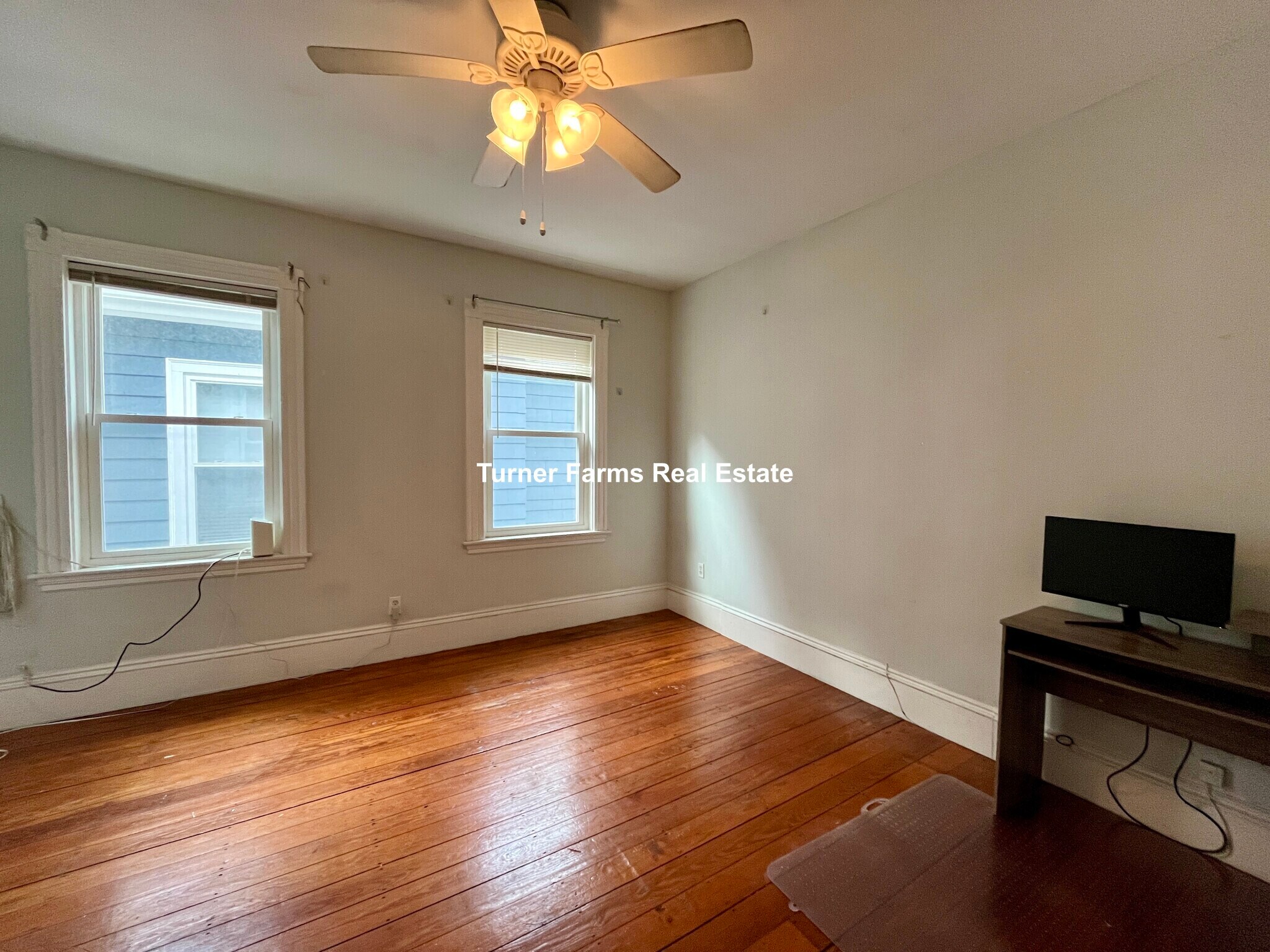 Building Photo - 67 Roseclair St