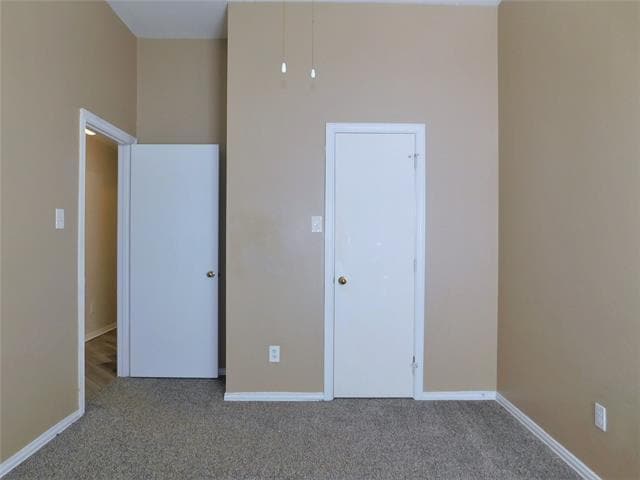 Building Photo - 1079 Port Boliver Dr