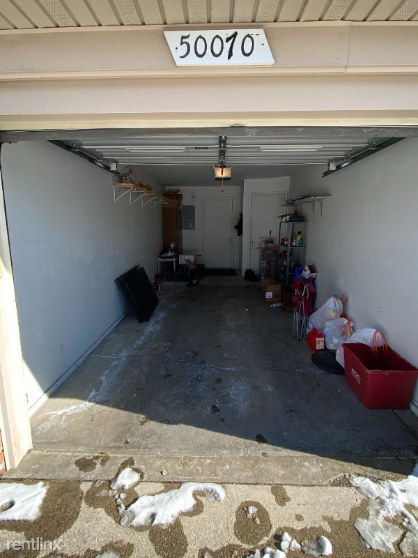 Building Photo - 2 br, 1.5 bath House - 50070 S Benny Ct