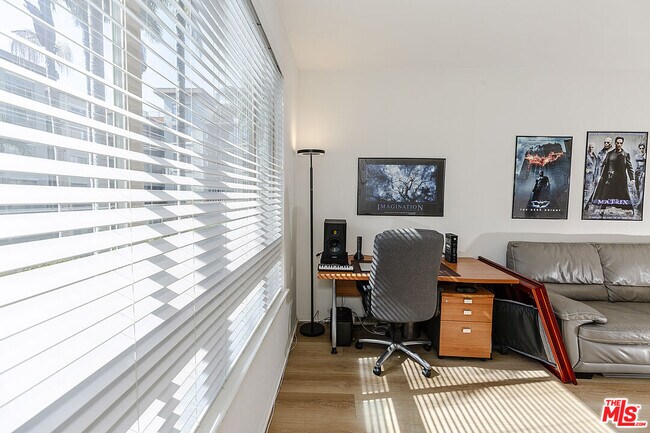 Building Photo - 100 S Alameda St