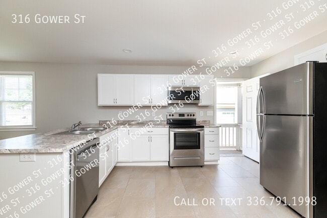 Building Photo - 316 Gower St