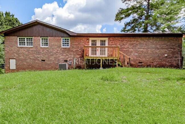 Building Photo - 2858 Walnut Creek Rd