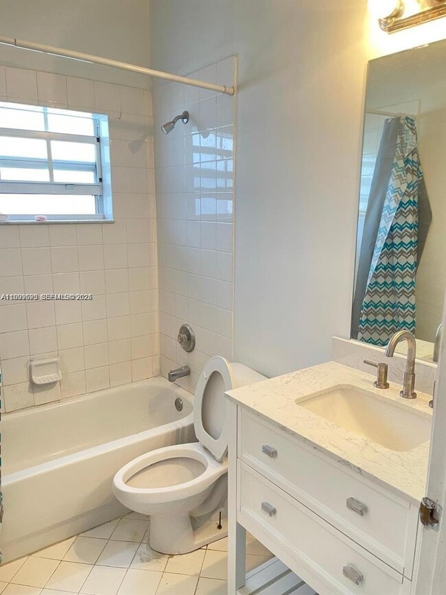 Building Photo - 8784 SW 213th Ln