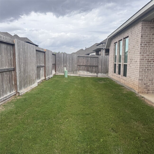 Building Photo - 26111 Polaris Rise Ln