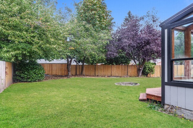Building Photo - 7813 Box Elder Drive SW