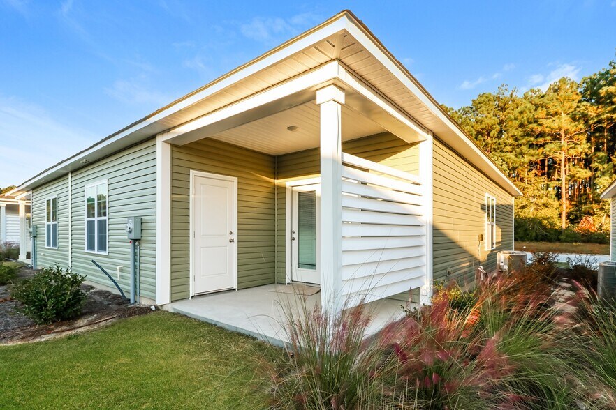 Building Photo - 167 Highlands Glen