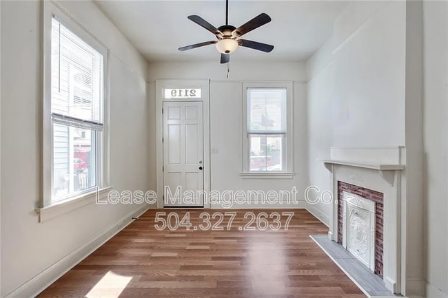 Building Photo - 2117 Marais St