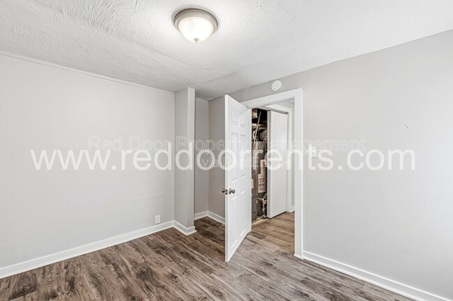 Building Photo - 4320 E 30th St