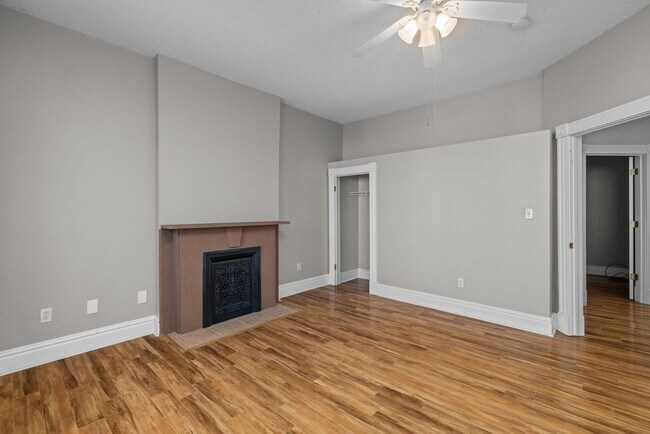 Building Photo - *MOVE IN SPECIAL* High end, 3 bedroom single family home in The Grove!