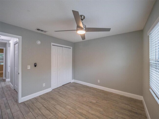 Building Photo - 2419 Rio Pinar Lakes Blvd