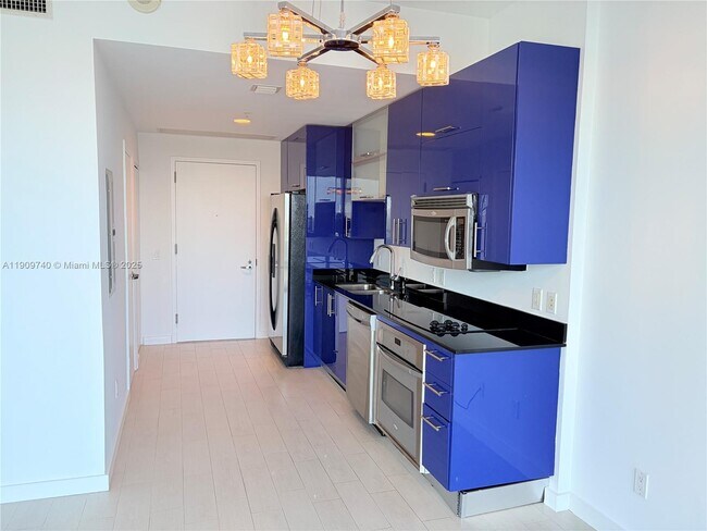 Building Photo - 60 SW 13th St