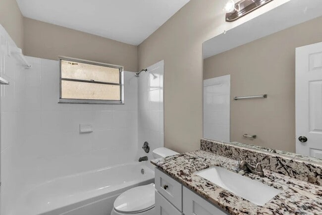 Building Photo - 7527 39th Ave E