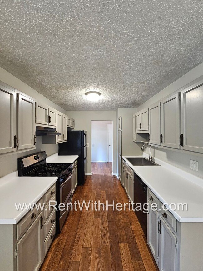 Building Photo - Gorgeous 4bd / 2.5 in Popular Arbor Statio...