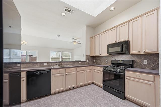 Building Photo - 3509 Nandina Dr