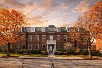 Building Photo - 216 Summit Ave