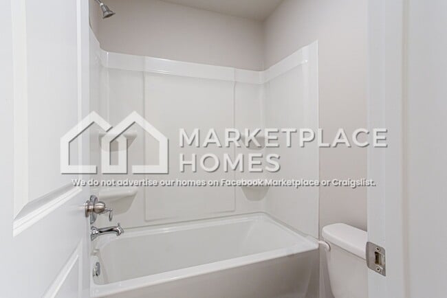 Building Photo - 6715 Hill Rock Ln