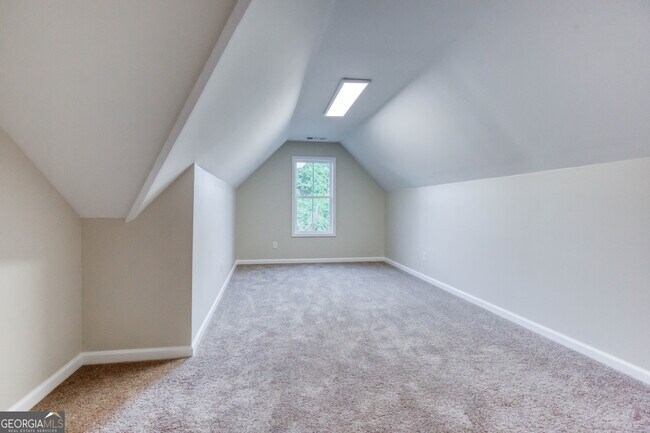Building Photo - 4085 Fawn Valley Dr